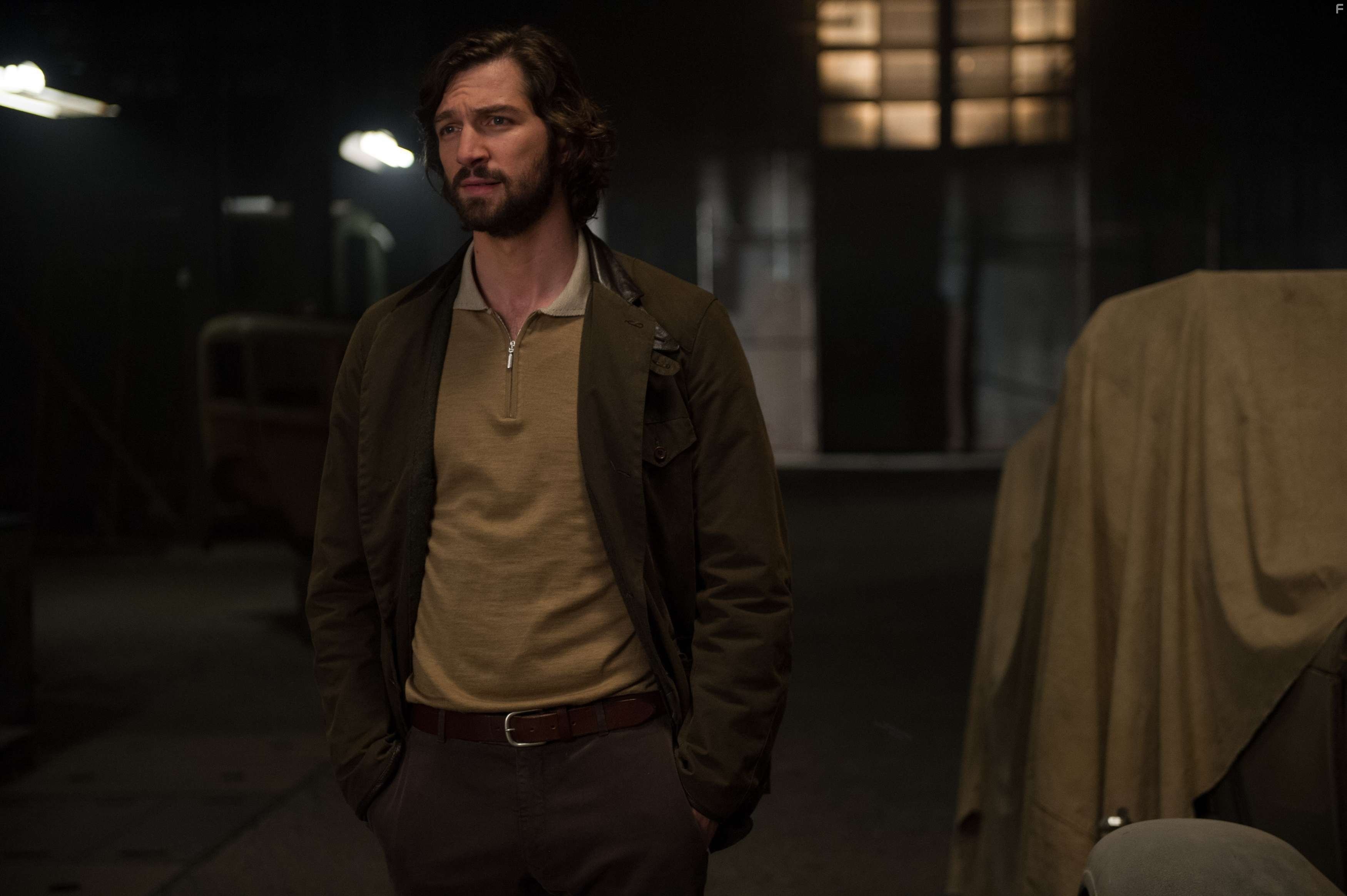 Michiel Huisman in Век Адалин (2015)