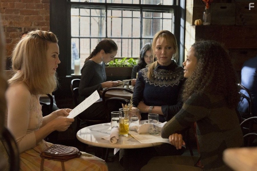 Uma Thurman, Melissa George, and Thandie Newton in Пощечина (2015)