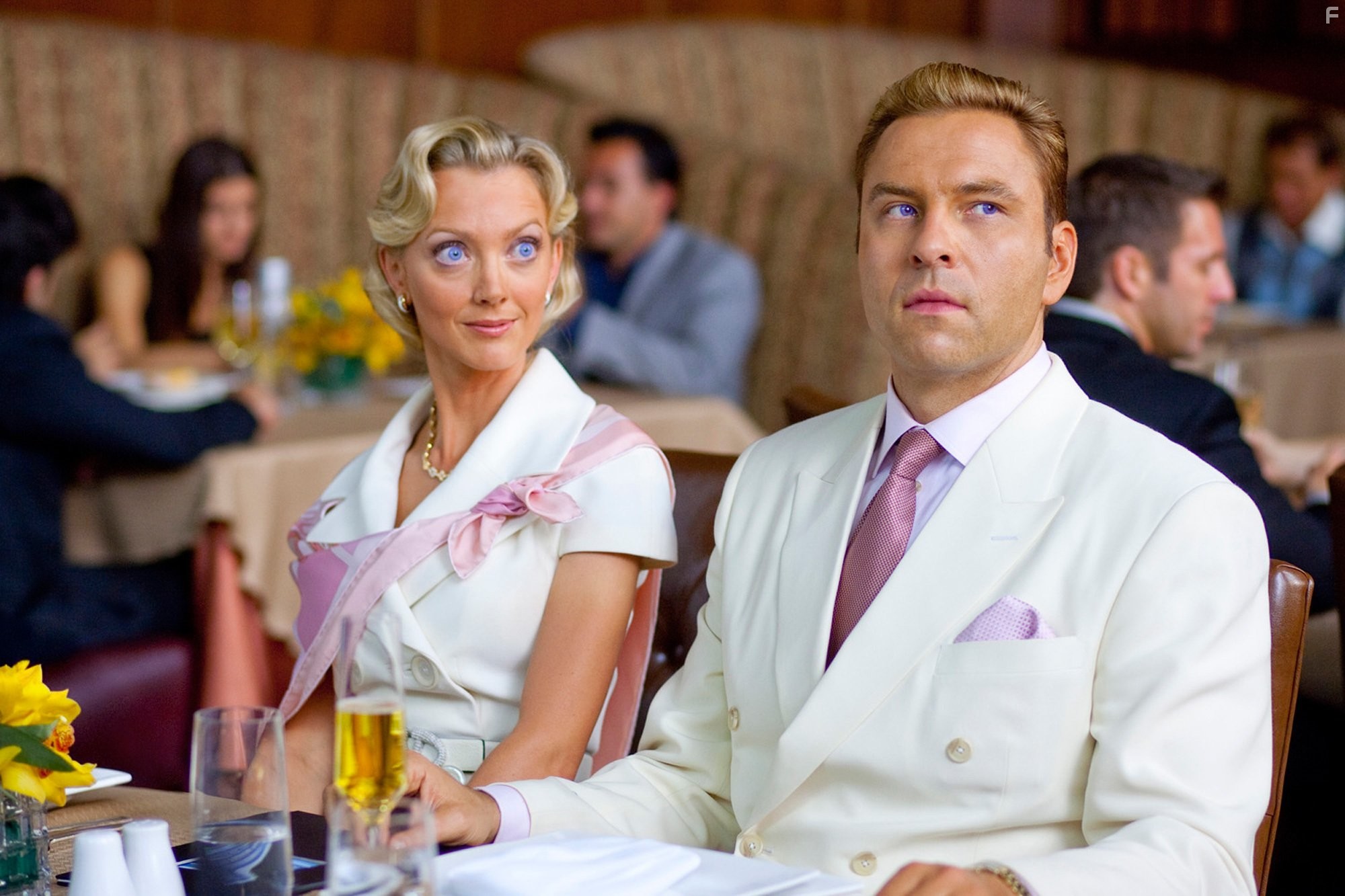 David Walliams and Lucy Davenport in Ужин с придурками (2010)