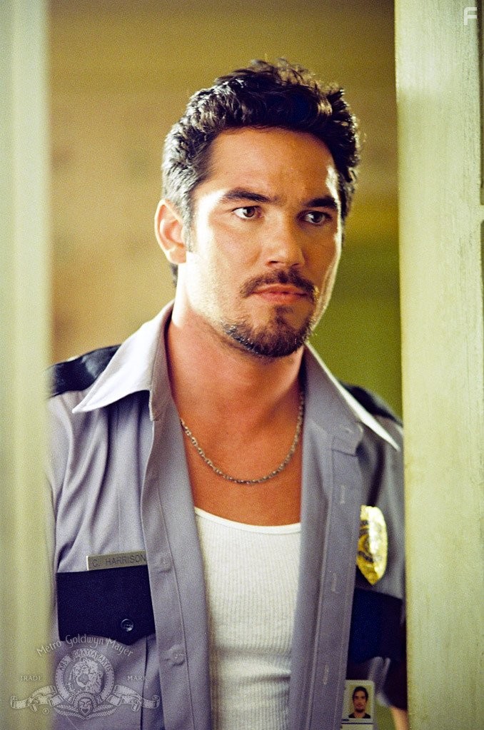 Dean Cain in Внe времени (2003)
