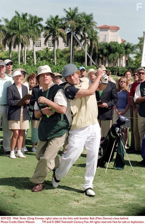 Matt Damon and Greg Kinnear in Застрял в тебе (2003)