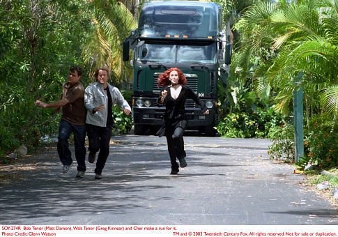 Cher, Matt Damon, and Greg Kinnear in Застрял в тебе (2003)