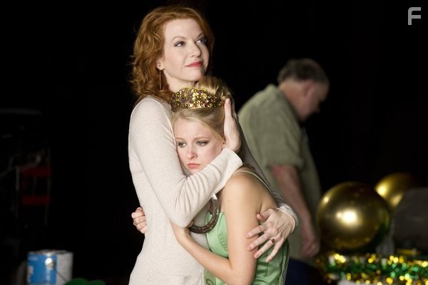 Kelly Washington in Leprechaun's Revenge (2012)