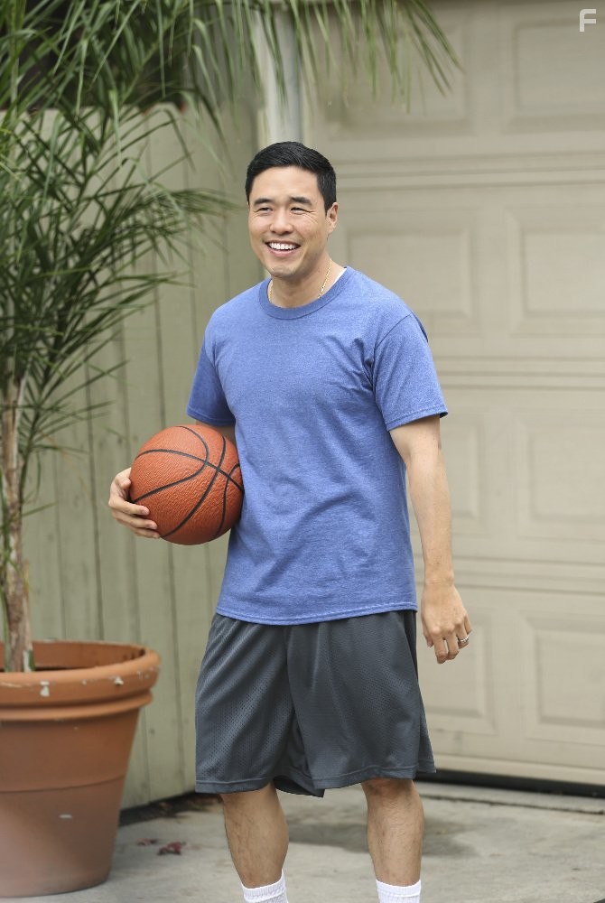 Randall Park in Трудности ассимиляции (2015)