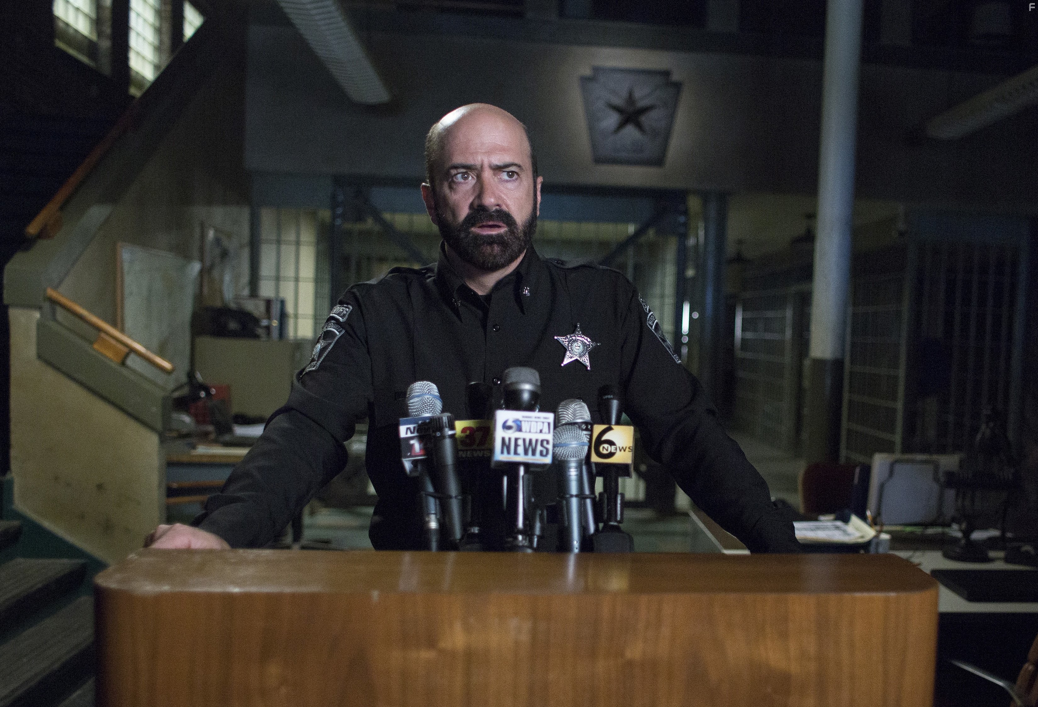 Matt Servitto in Банши (2013)