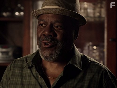 Frankie Faison in Банши (2013)