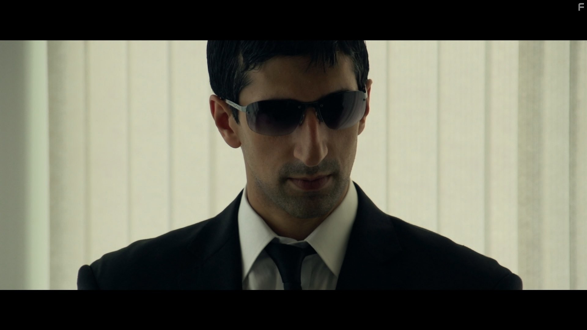 Ara Paiaya in Торговля кожей (2015)