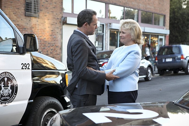 Candice Bergen and Dean Winters in Батл Крик (2015)