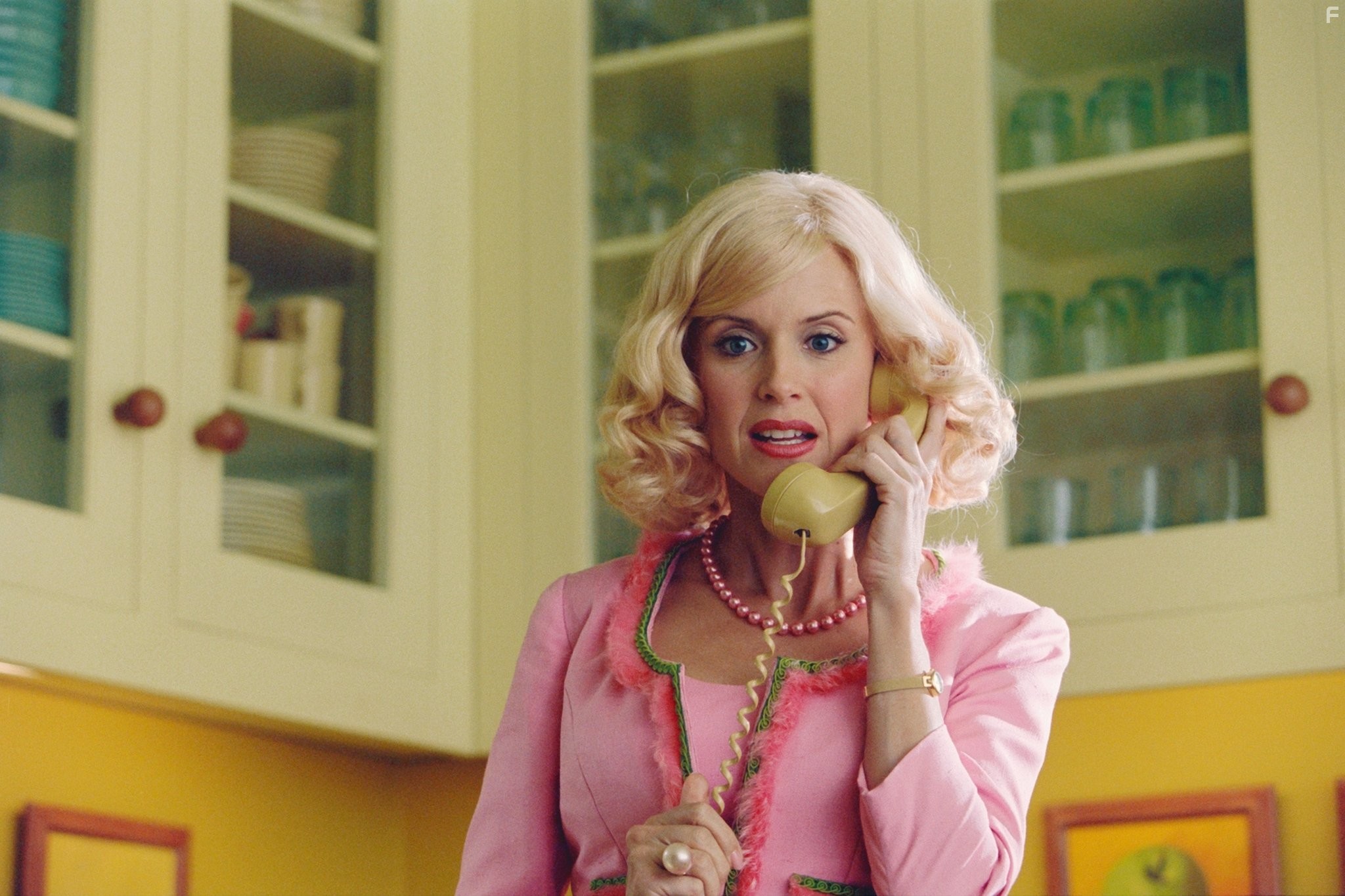 Kelly Preston in Кот (2003)