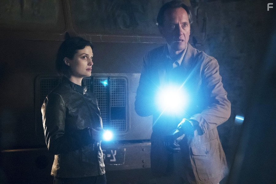 Alison Sudol in Раскопки (2015)