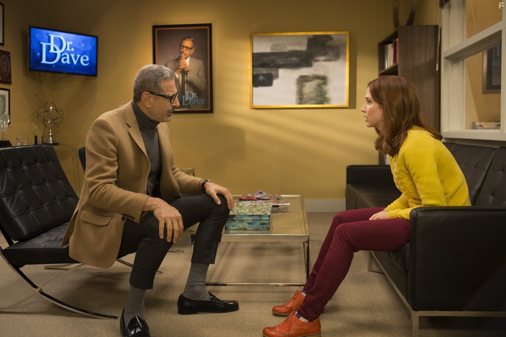 Jeff Goldblum and Ellie Kemper in Несгибаемая Кимми Шмидт (2015)