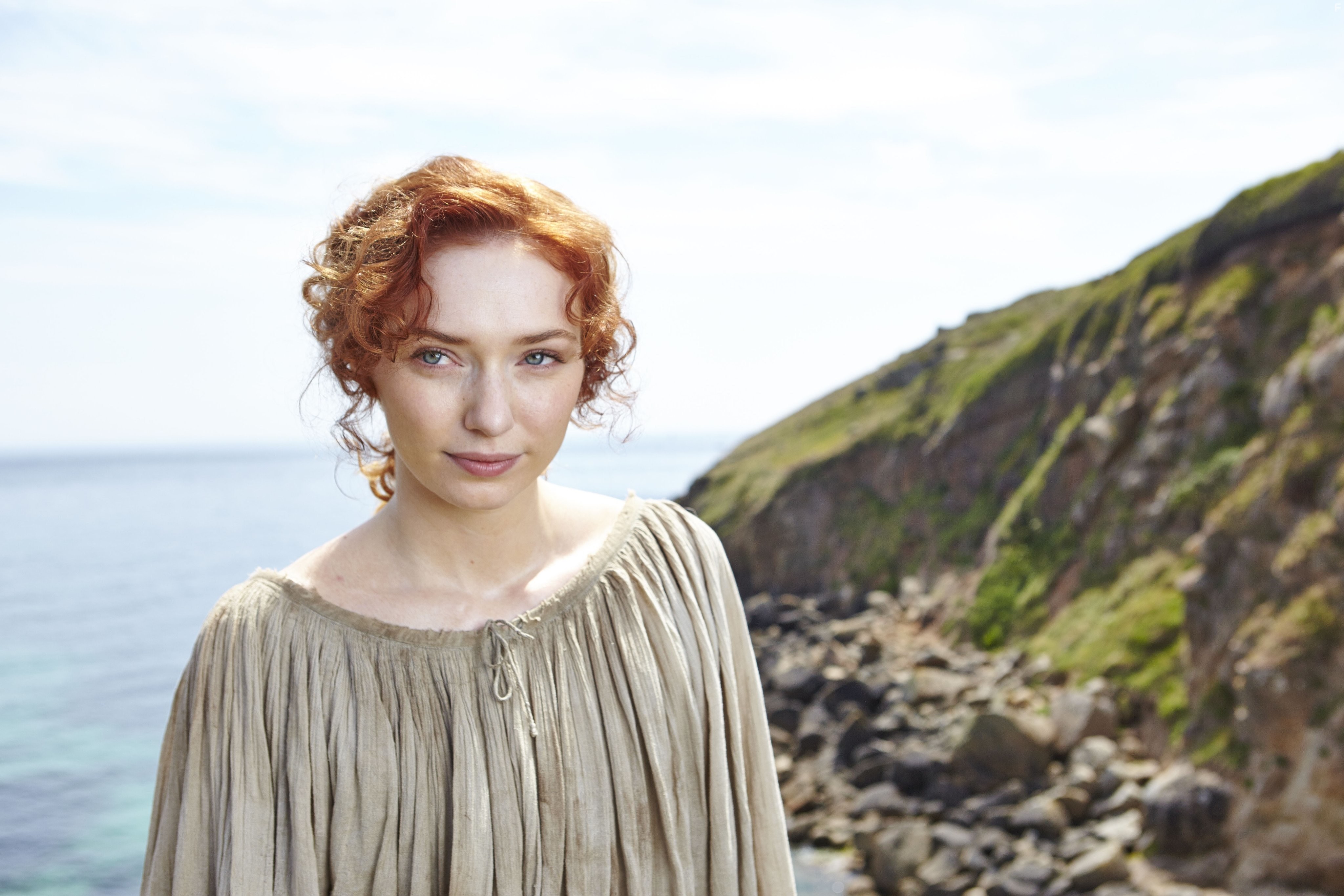 Eleanor Tomlinson in Полдарк (2015)