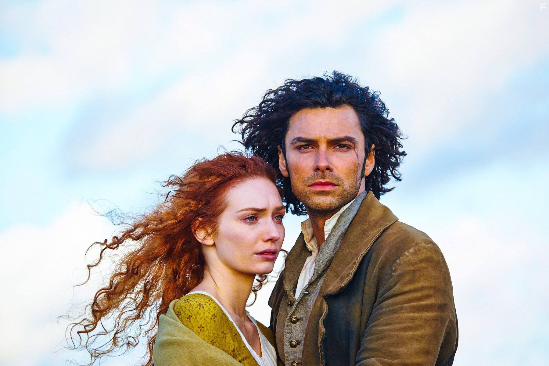 Eleanor Tomlinson and Aidan Turner in Полдарк (2015)