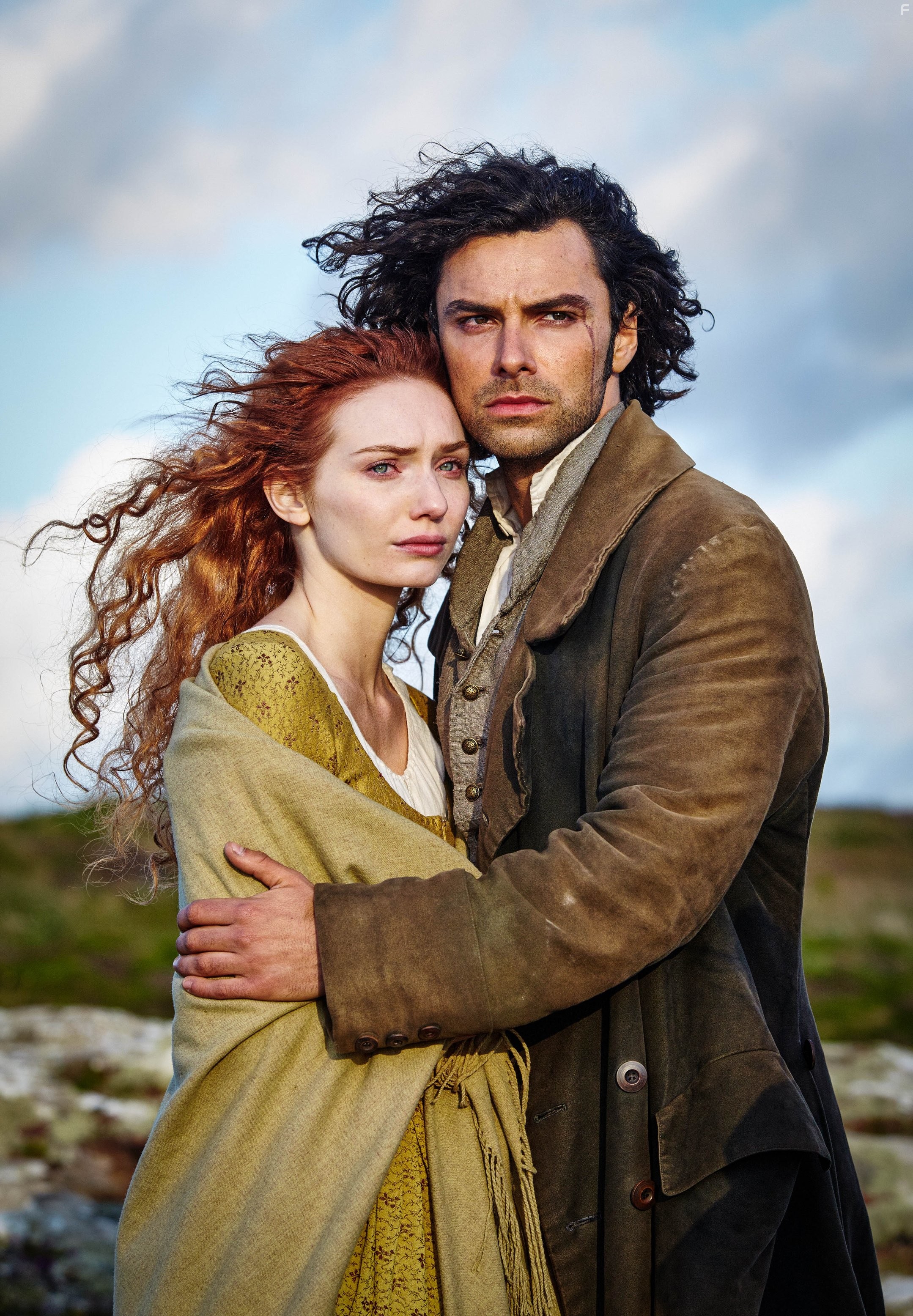 Eleanor Tomlinson and Aidan Turner in Полдарк (2015)