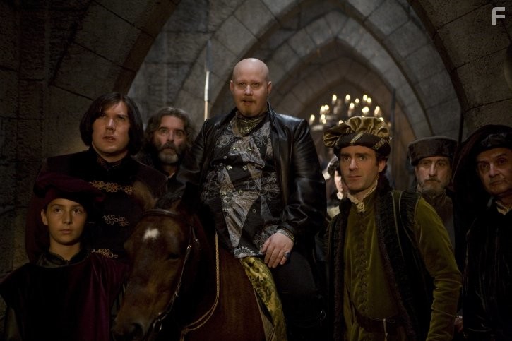 Matt Lucas and Alex Macqueen in Крод Мандун и Огненный меч (2009)