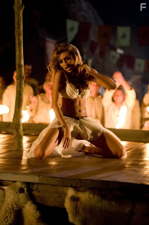India de Beaufort in Крод Мандун и Огненный меч (2009)