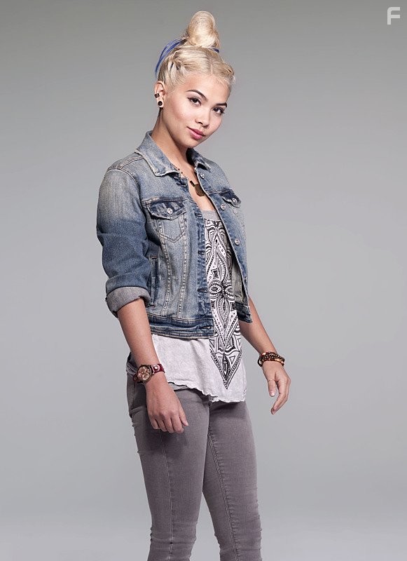 Hayley Kiyoko in CSI: Киберпространство (2015)