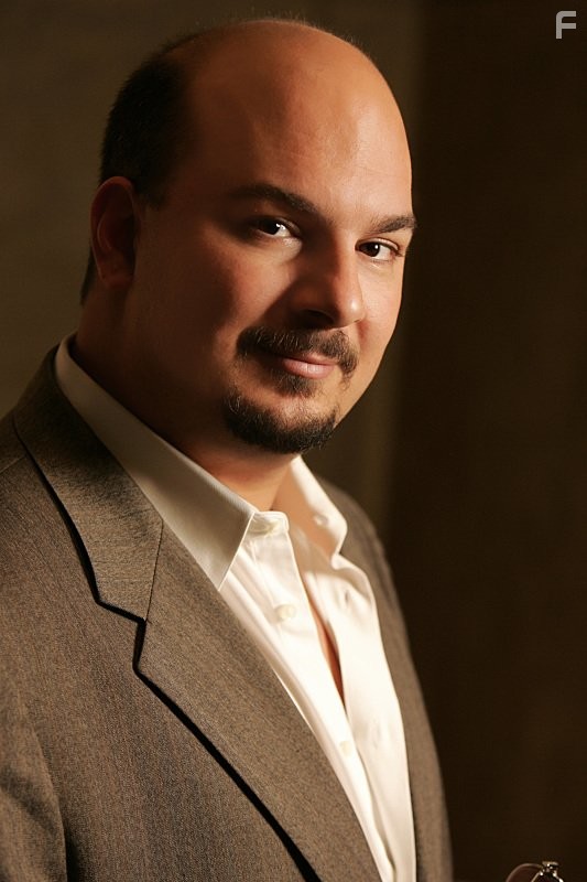 Anthony E. Zuiker in CSI: Киберпространство (2015)