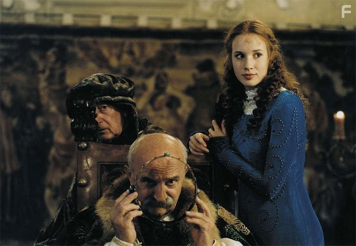 Lubom?r Kostelka, Josef Somr, and Tatiana Pauhofov? in Cert v? proc (2003)