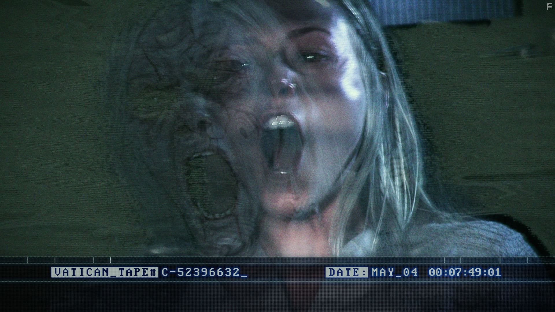 Olivia Taylor Dudley in Ватиканские записи (2015)