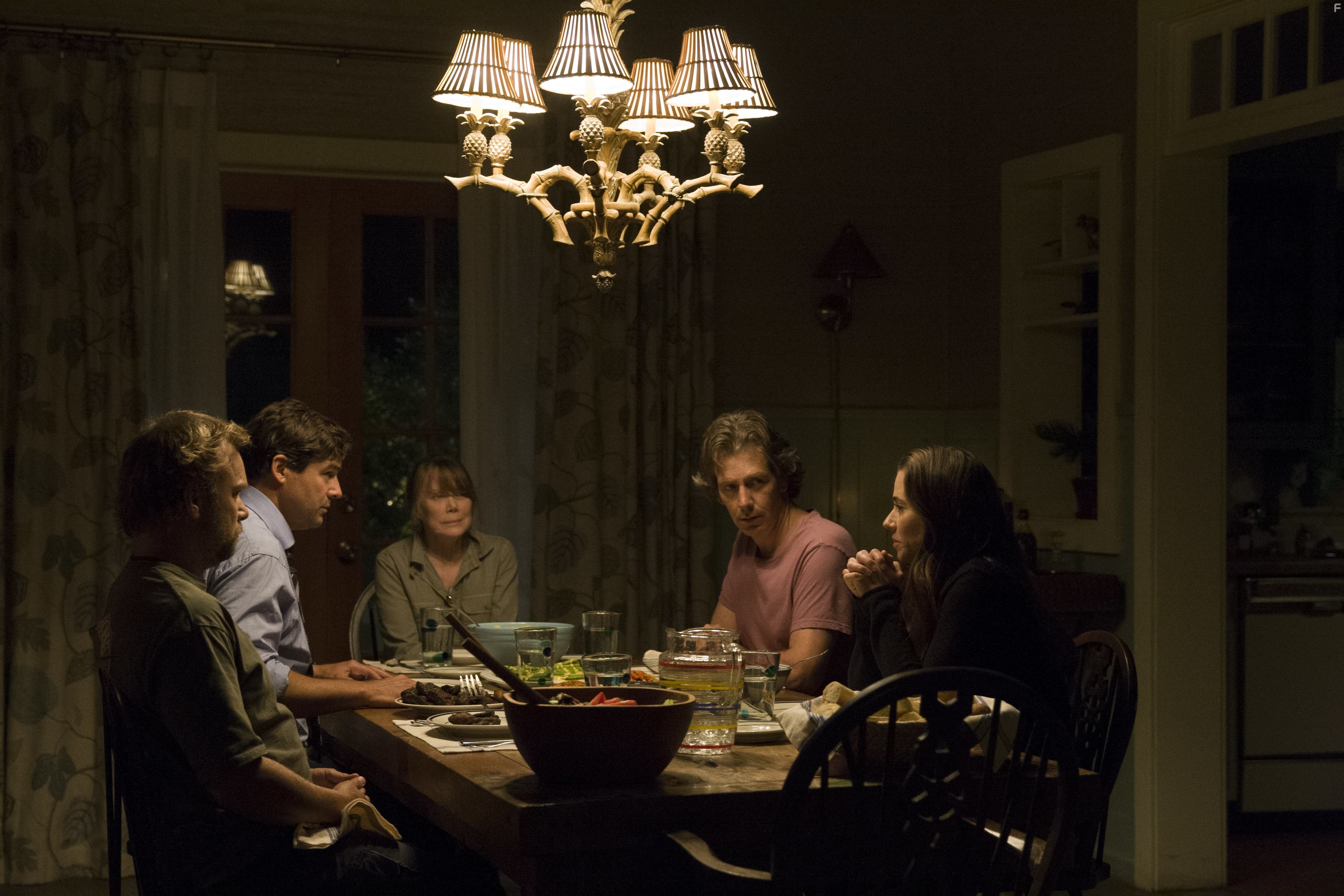 Sissy Spacek, Linda Cardellini, Norbert Leo Butz, Kyle Chandler, and Ben Mendelsohn in Родословная (2015)