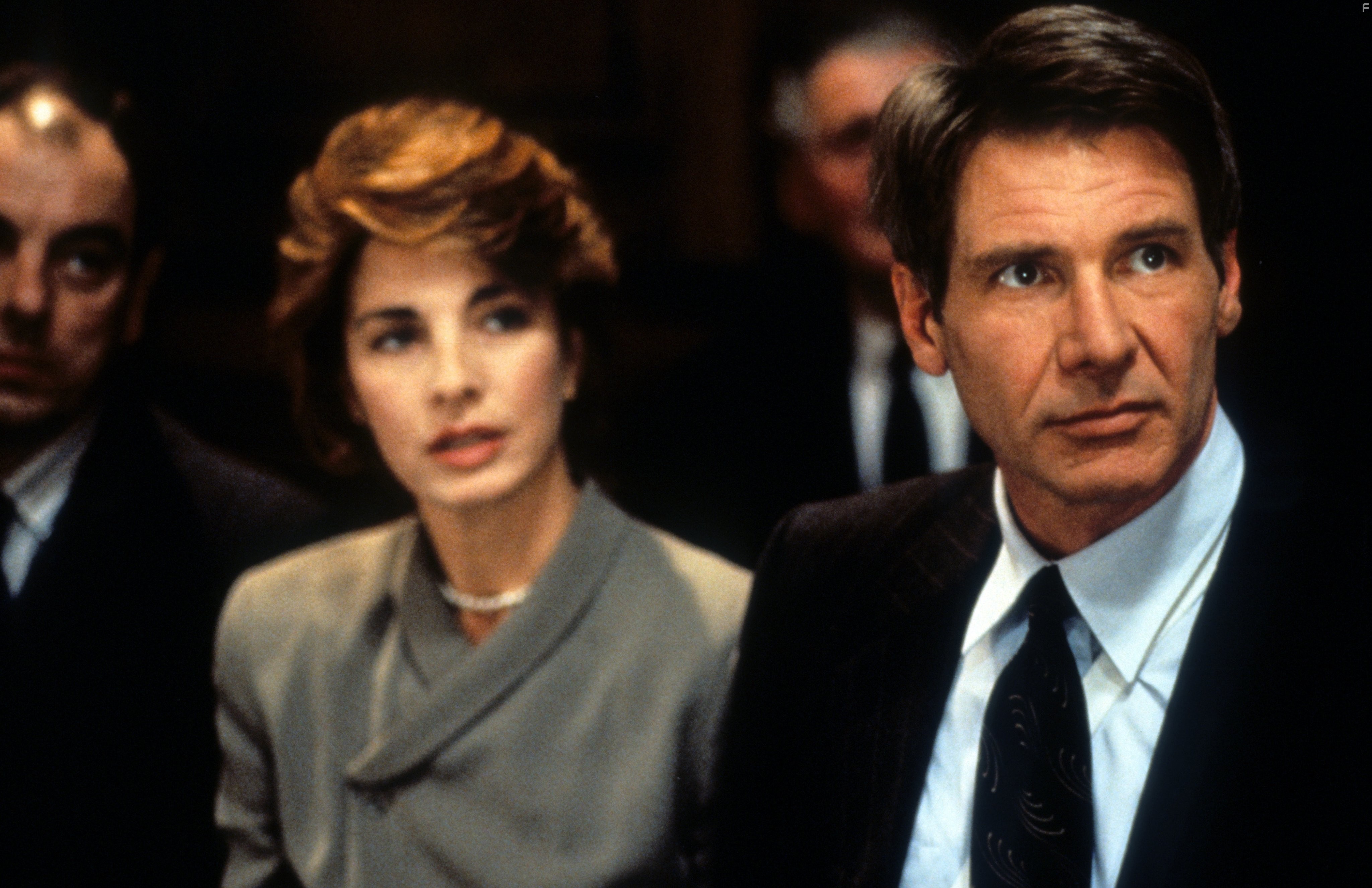 Harrison Ford and Anne Archer in Игры патриотов (1992)