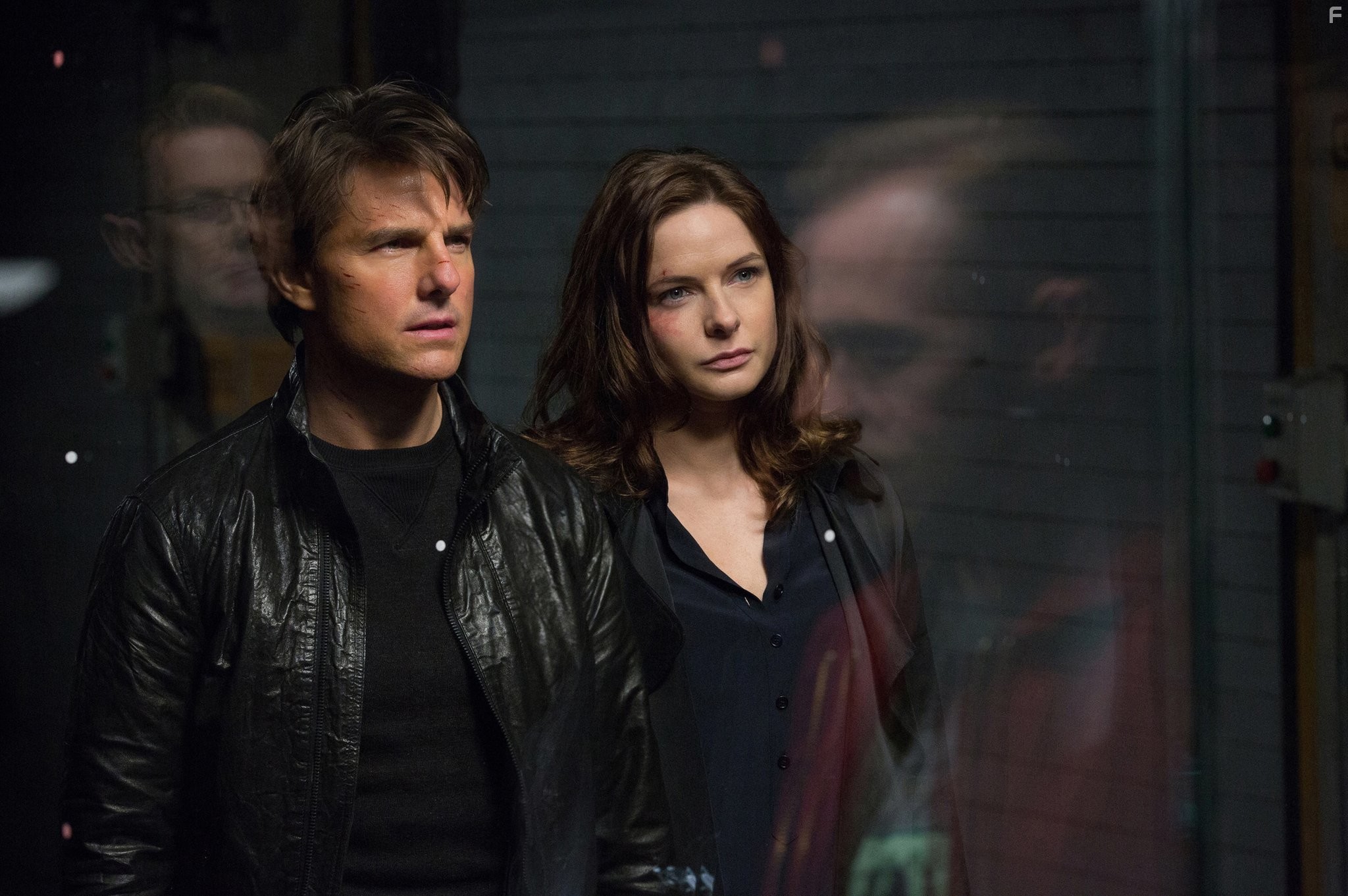 Tom Cruise and Rebecca Ferguson in Миссия невыполнима: Племя изгоев (2015)