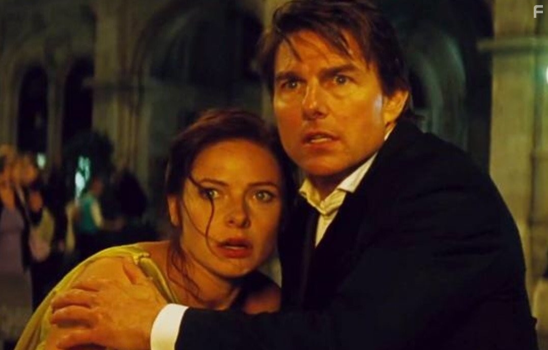Tom Cruise and Rebecca Ferguson in Миссия невыполнима: Племя изгоев (2015)