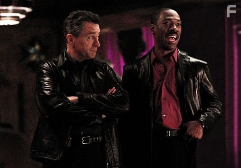 Robert De Niro and Eddie Murphy in Шоу начинается (2002)