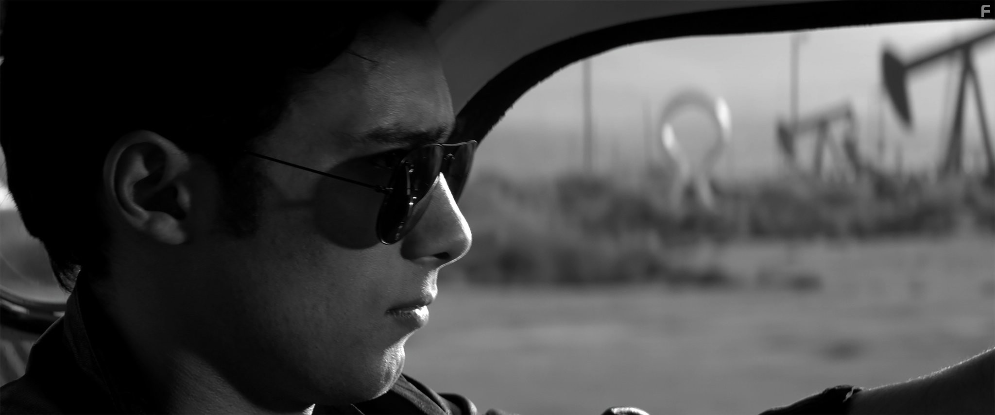 Arash Marandi in Девушка возвращается одна ночью домой (2014)