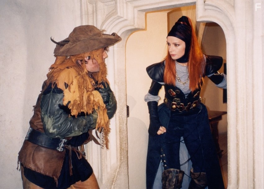 Ivana Ch?lkov? and Boris R?sner in Sedmero krkavcu (1993)