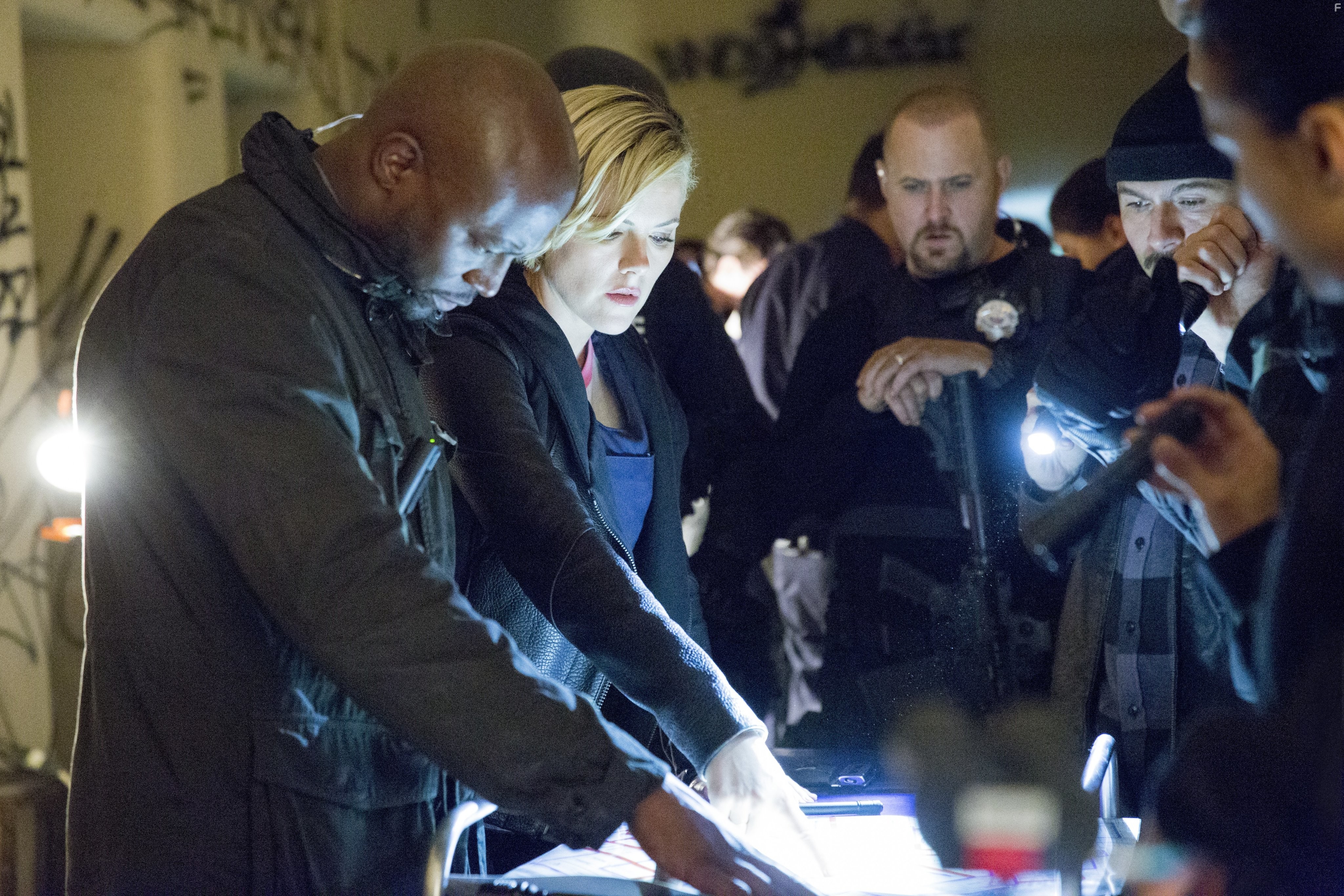 Taye Diggs, Kathleen Robertson, and  in Убийство первой степени (2014)