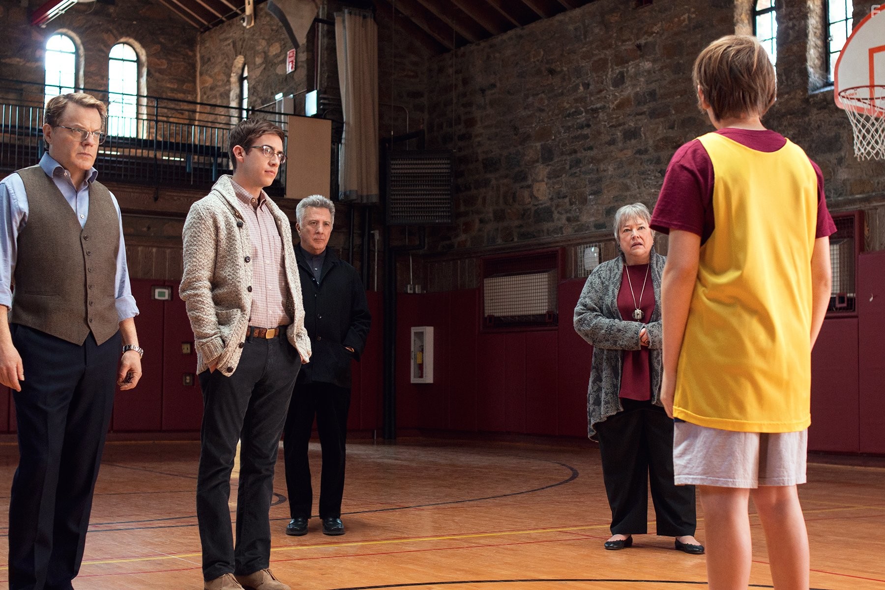 Dustin Hoffman, Kathy Bates, Eddie Izzard, Kevin McHale, and Garrett Wareing in Хористы (2014)
