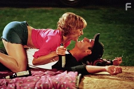 Brittany Murphy and Freddie Prinze Jr. in Летние игры (2001)