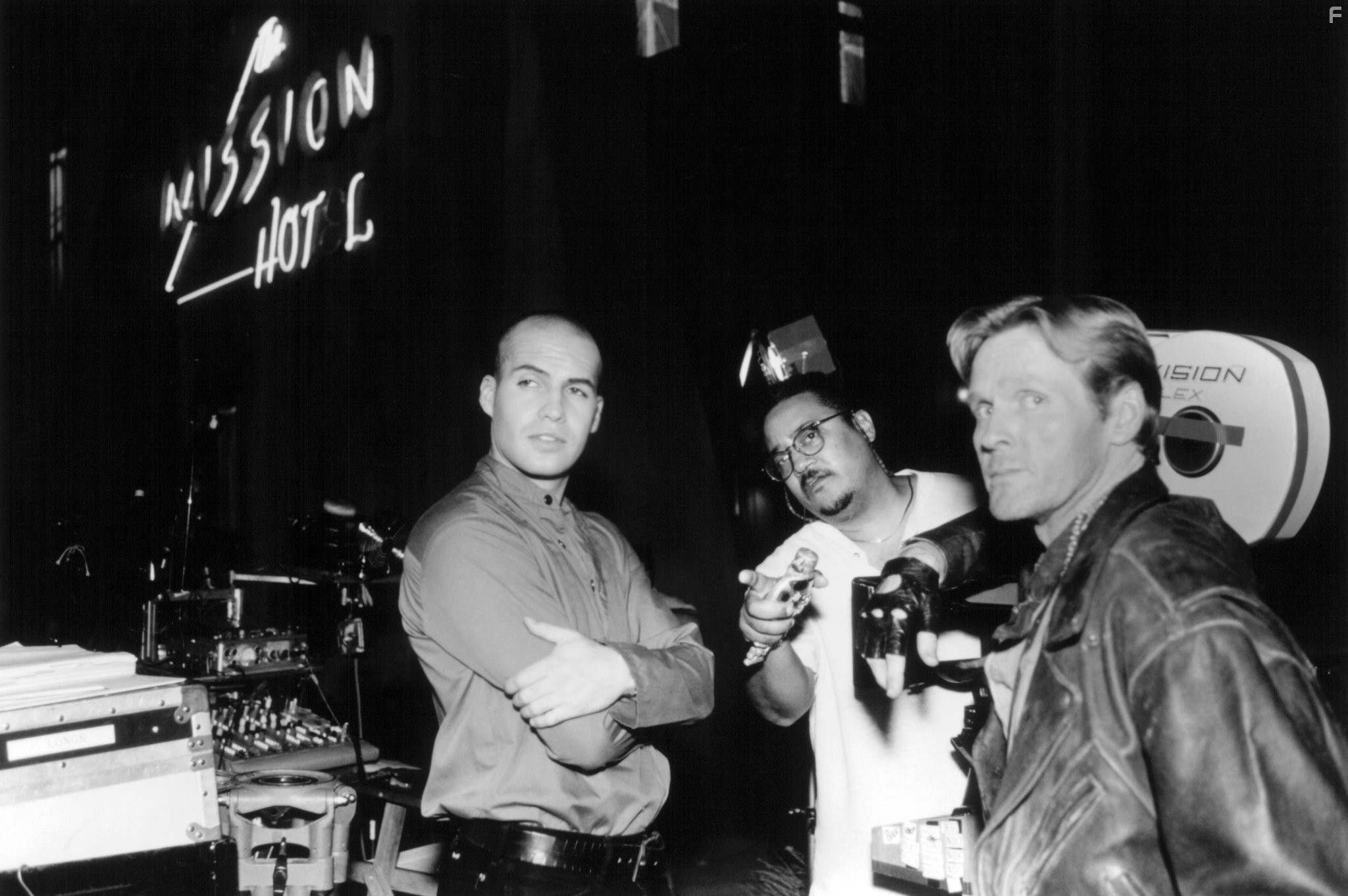 Billy Zane, William Sadler, and Ernest R. Dickerson in Байки из склепа: Демон ночи (1995)