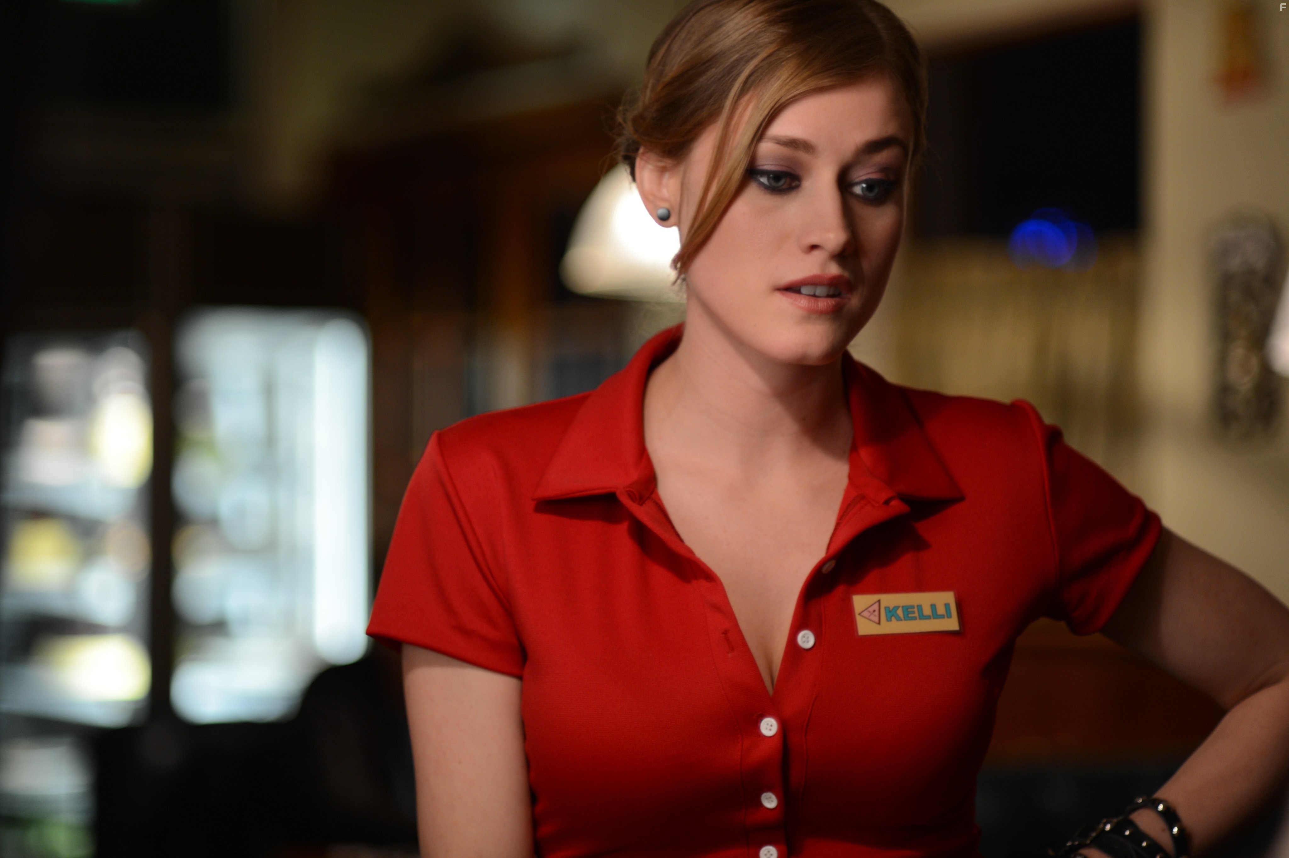 Olivia Taylor Dudley in Цирюльник (2014)