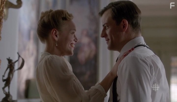 Torben Liebrecht and Livia Matthes in Лагерь Х (2015)