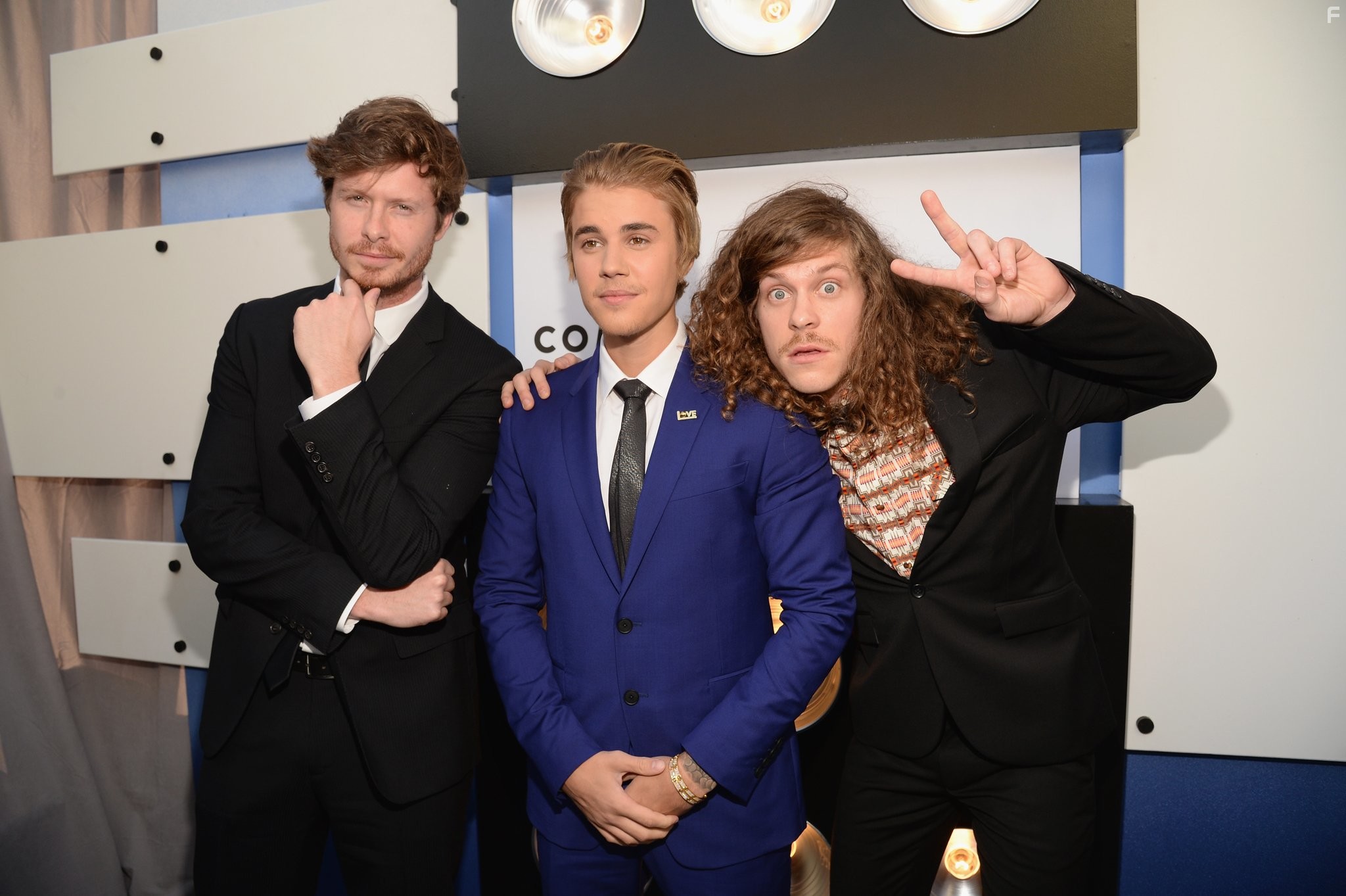 Anders Holm, Blake Anderson, and Justin Bieber at Поджарь звезду: Джастин Бибер (2015)