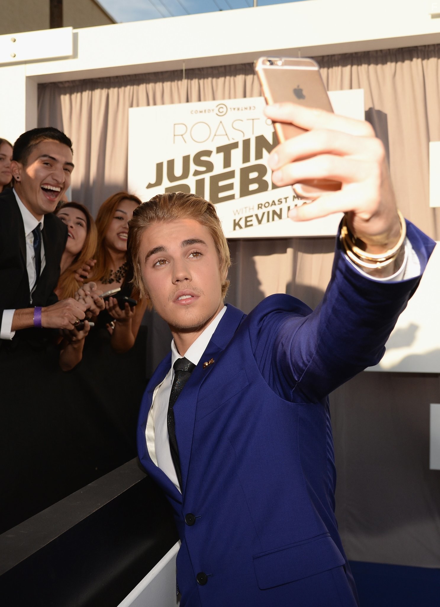 Justin Bieber at Поджарь звезду: Джастин Бибер (2015)