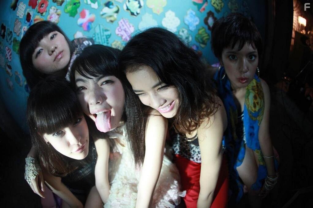 Nana Komatsu, Emma, Maya, and Monica Sahara in Мир Канако (2014)