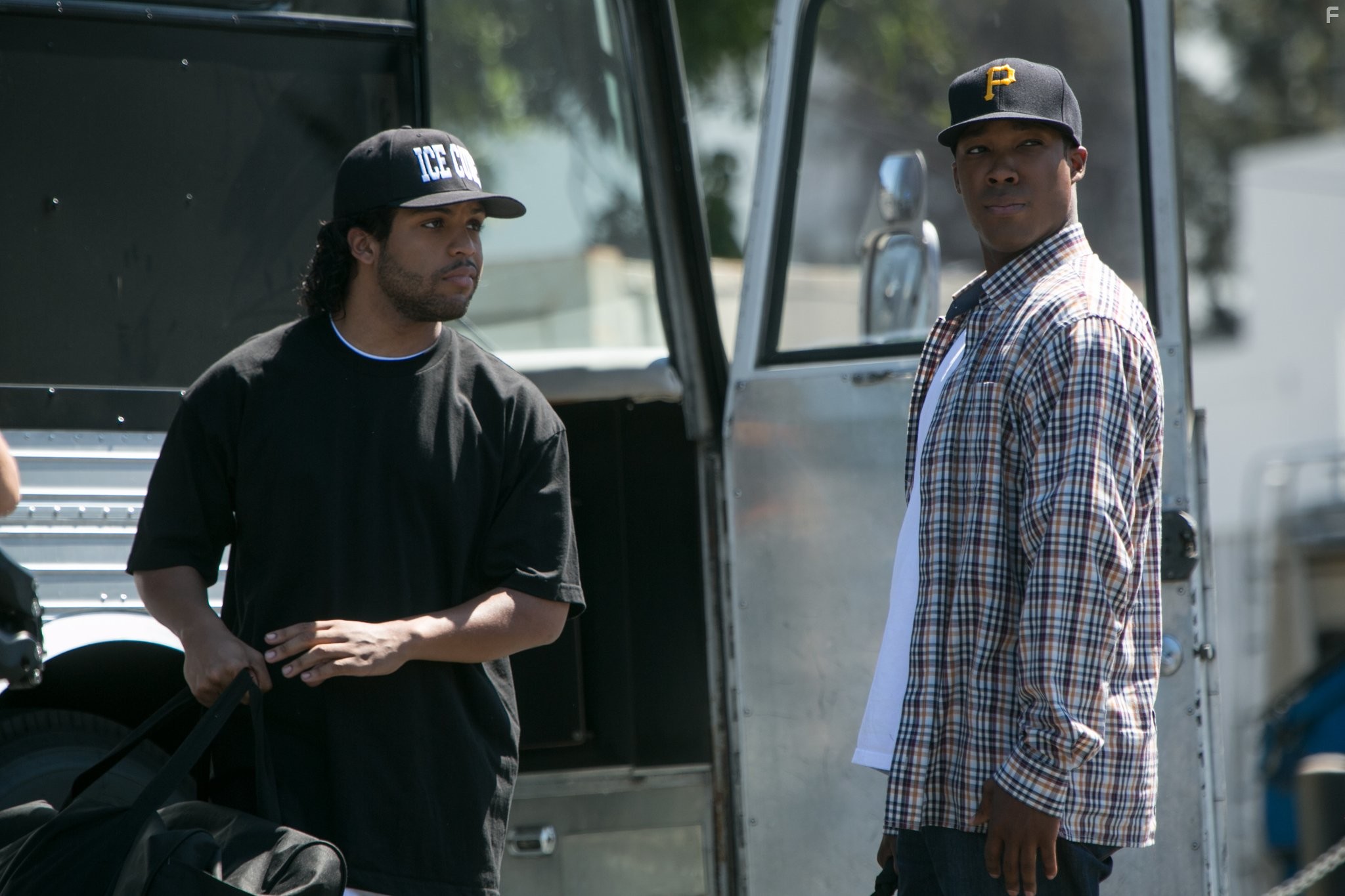 Corey Hawkins and O'Shea Jackson Jr. in Голос улиц (2015)