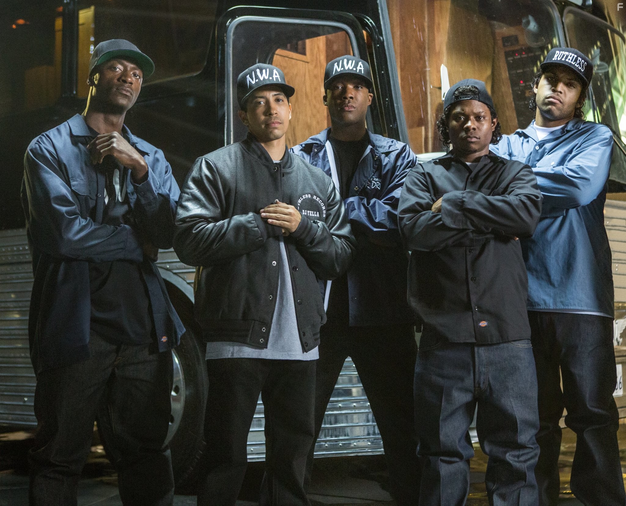 Neil Brown Jr., Aldis Hodge, Corey Hawkins, Jason Mitchell, and O'Shea Jackson Jr. in Голос улиц (2015)