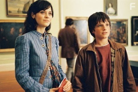 Zooey Deschanel and Josh Hutcherson in Мост в Терабитию (2007)