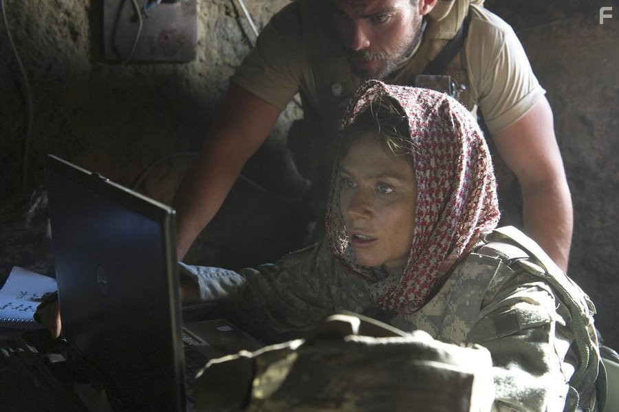 Anna Friel in Американская одиссея (2015)