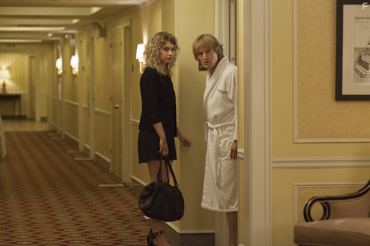 Owen Wilson and Imogen Poots in Без любви виноватый (2014)