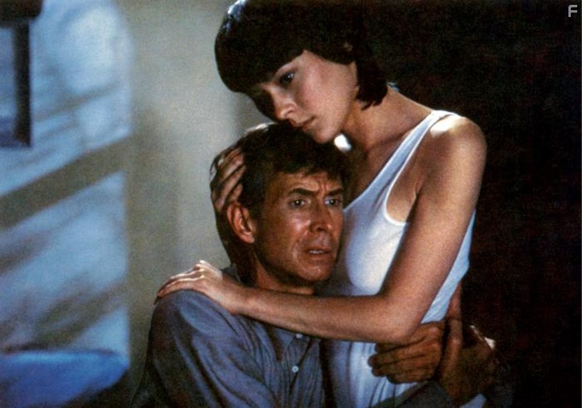 Anthony Perkins and Meg Tilly in Психо 2 (1983)