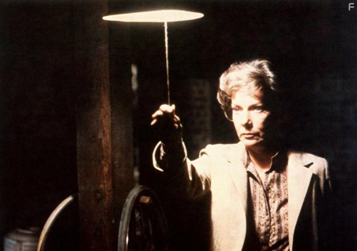 Vera Miles in Психо 2 (1983)