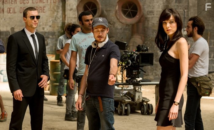 Ed Skrein and Loan Chabanol in Перевозчик: Наследие (2015)