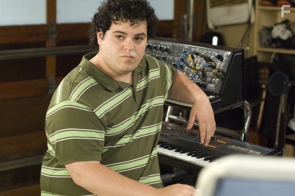 Josh Gad in Голый барабанщик (2008)