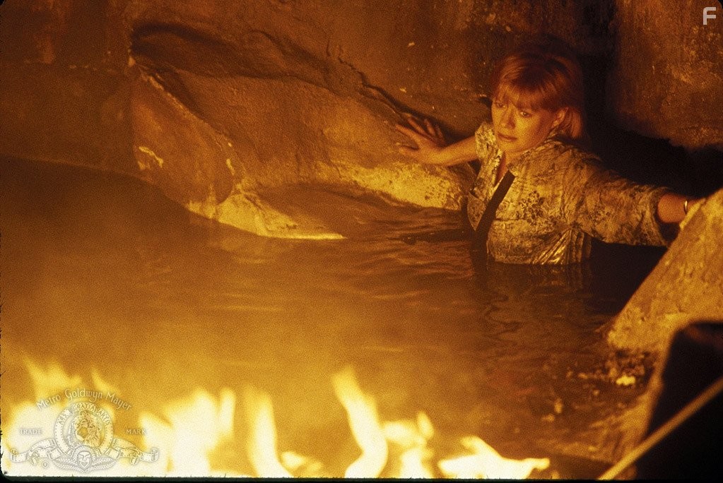 Marg Helgenberger in Особь (1995)